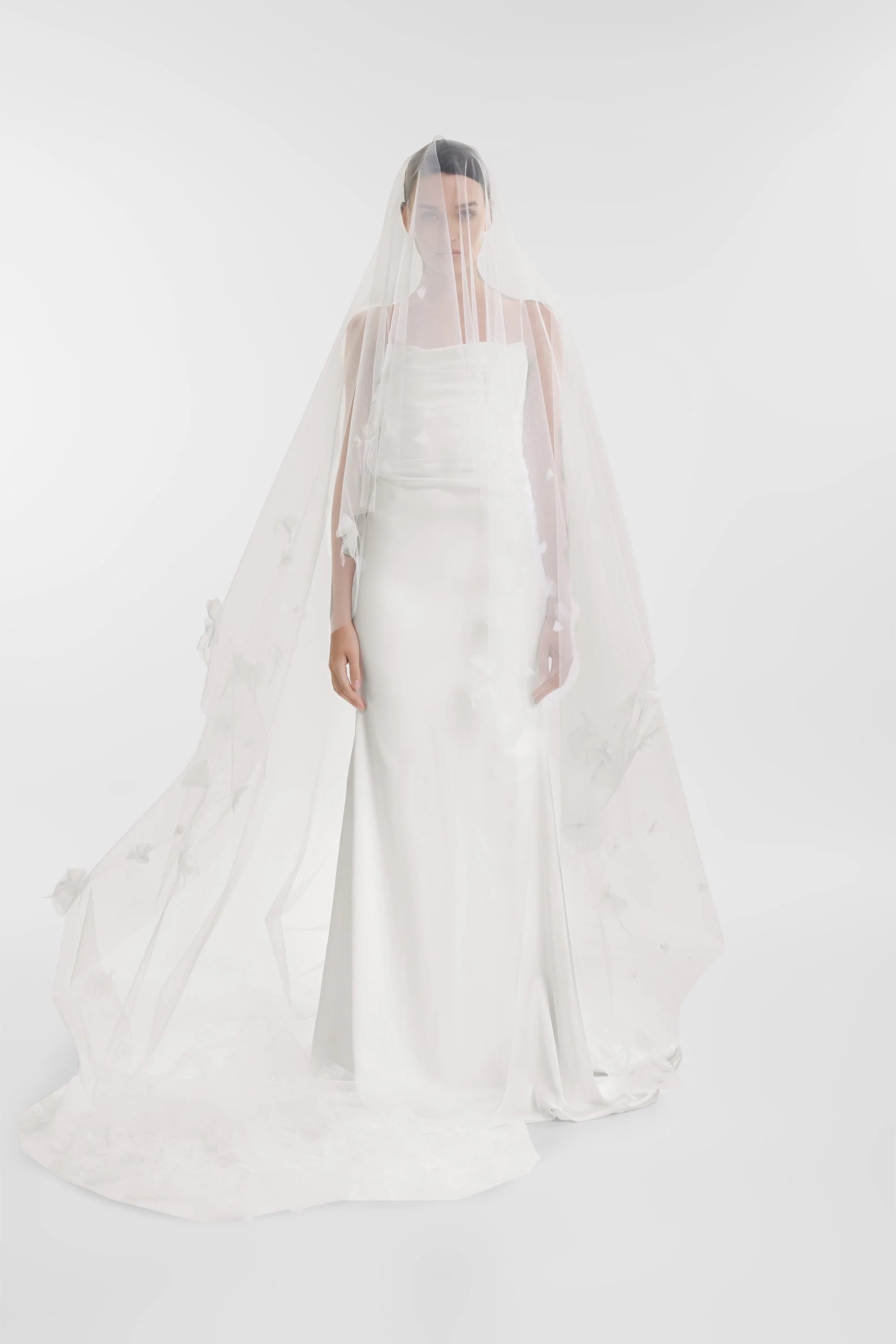 KYHA bride Balmath Floral Sheith Veil