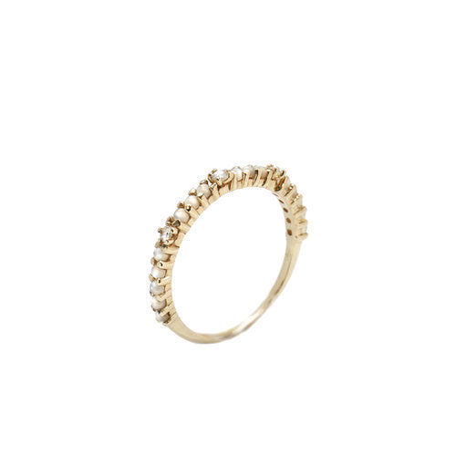 Gouden Circlet ring met parels van Laurie Fleming