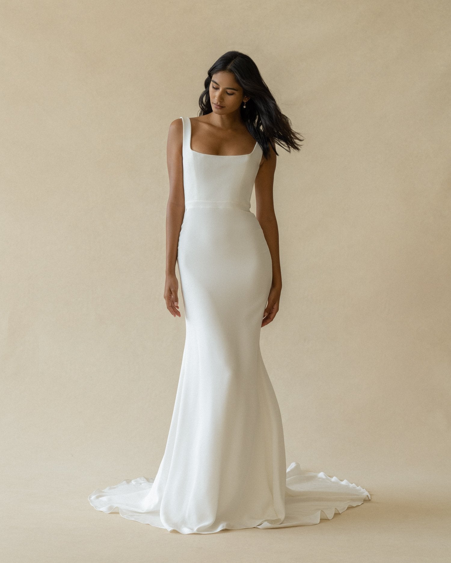 Colette trouwjurk van Alexandra Grecco.   Exclusief verkrijgbaar bij Wild At Heart Bridal Nederland.