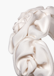 Jennifer Behr Rosette witte haarband
