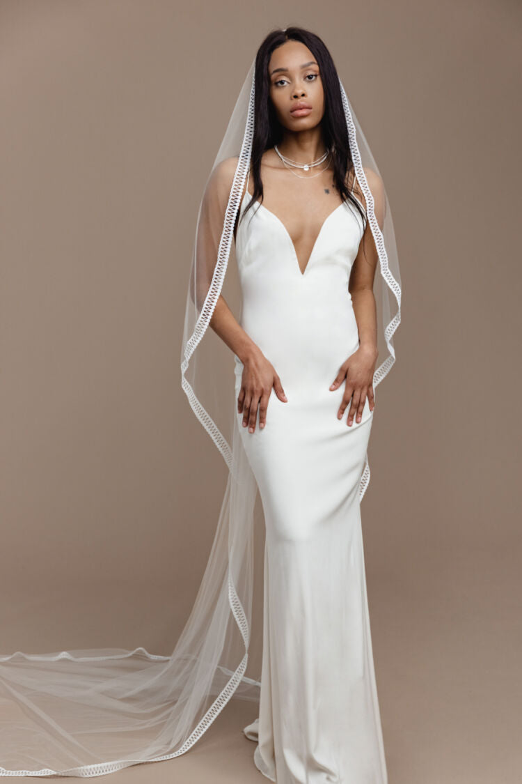Sadi veil Bohemian  sluier met een kanten rand van Rue de Seine