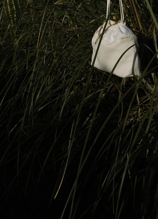Handtas in ivory van Bon Bride