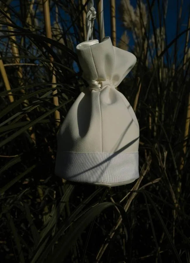 Handtas in ivory van Bon Bride