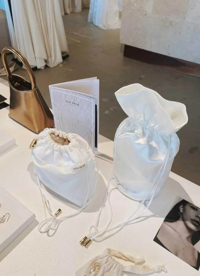 Handtas in ivory van Bon Bride