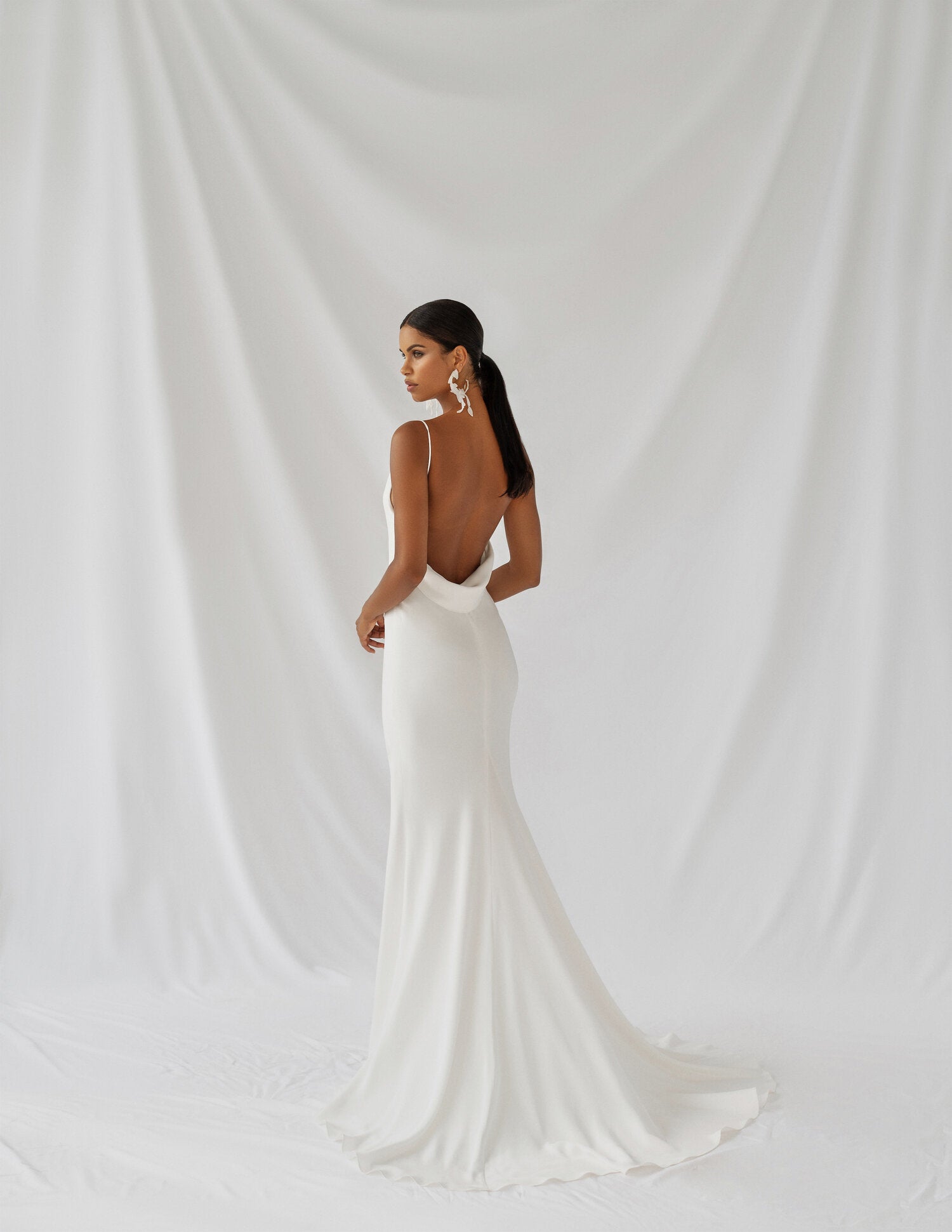 AlexandraGrecco-lotus-Wildatheartbridal02.jpg