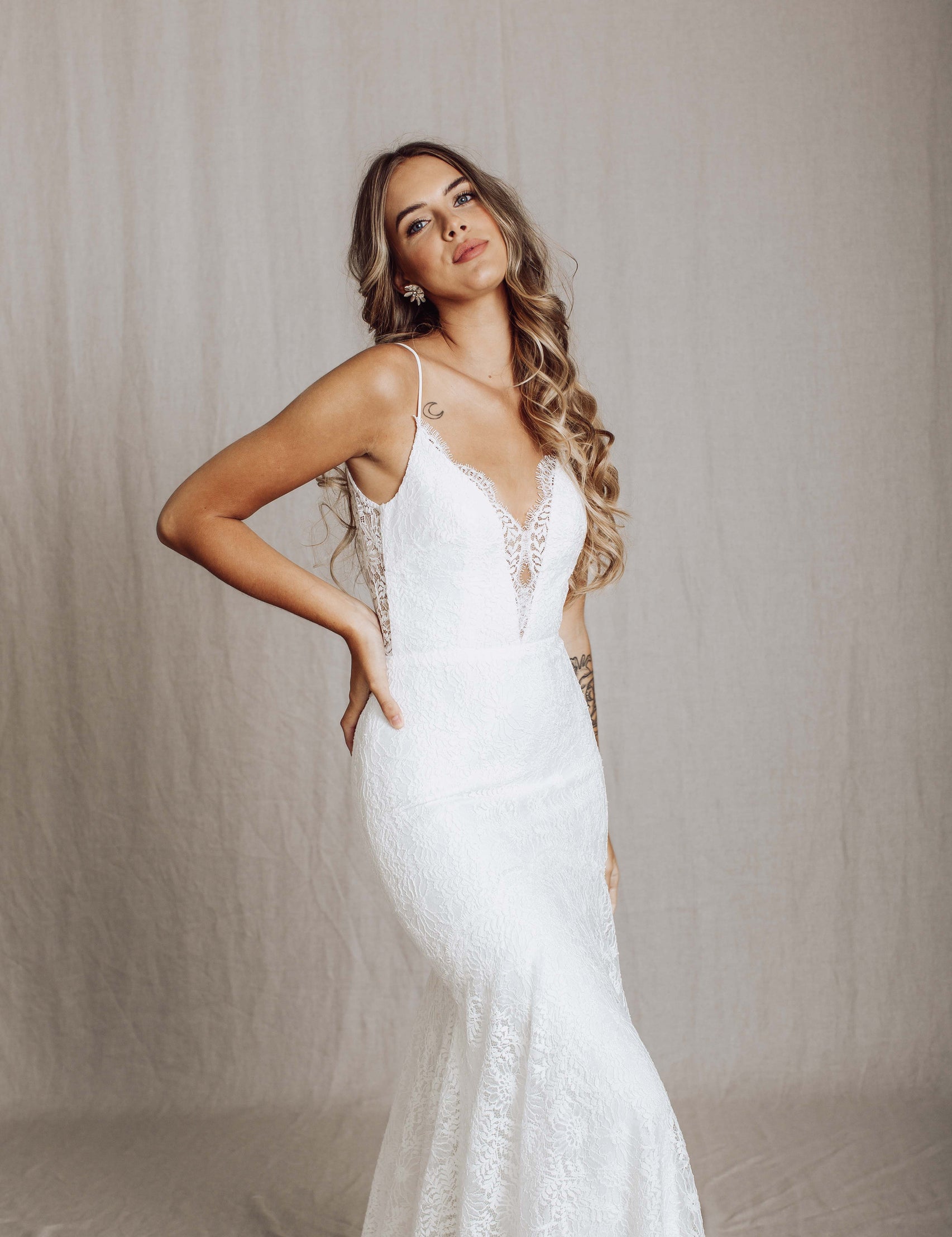 AnaisAnette_Marlow_Wildatheartbridal3.jpg