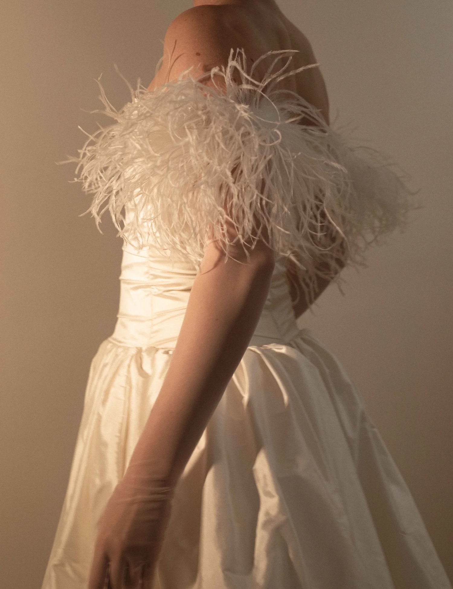 Carla Cest Jeanne bridal gloves 