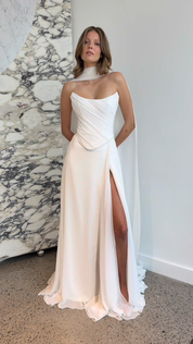 KYHA-ruby-bassett-wildatheartbridal-trouwjurk
