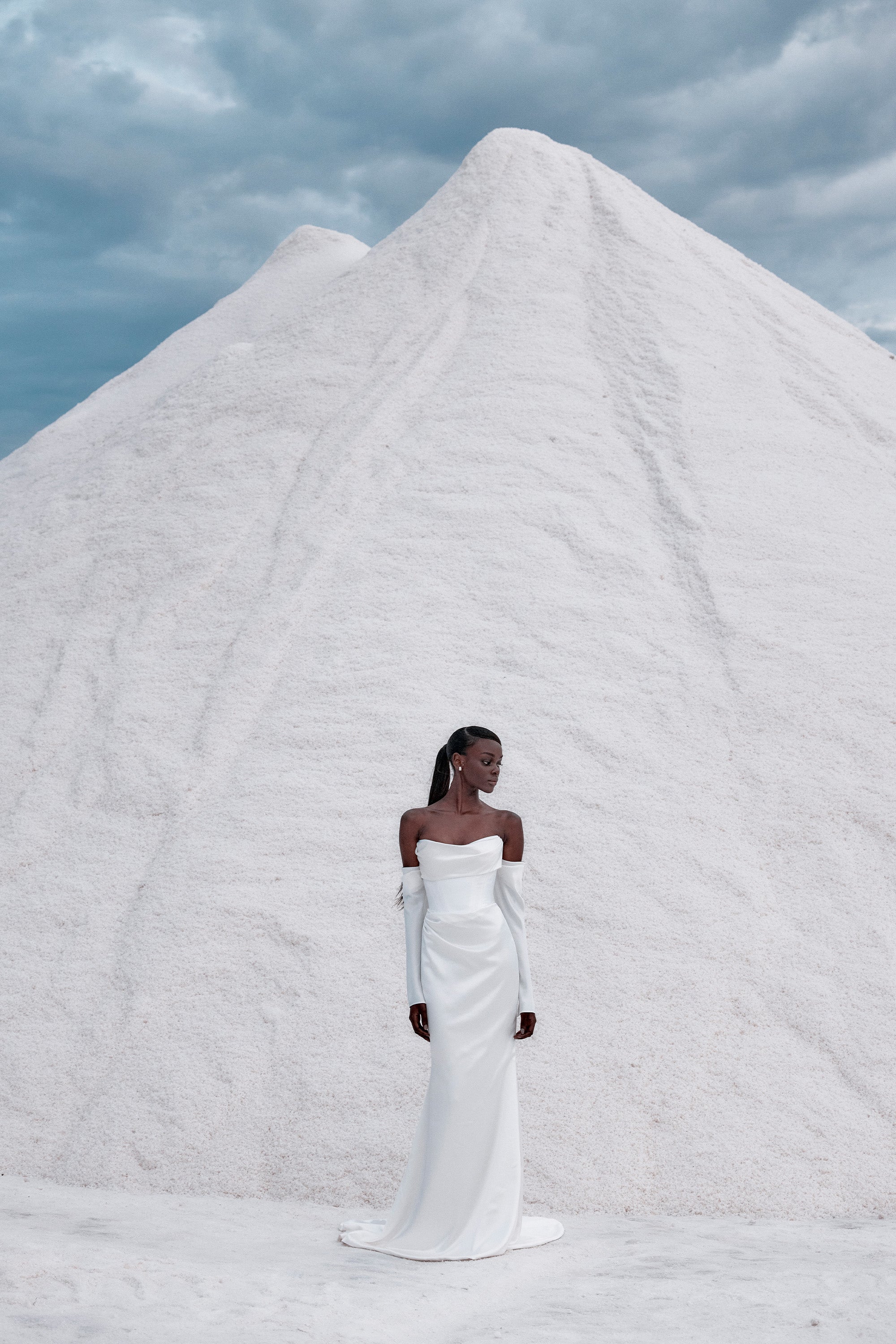 Salacea minimalistische trouwjurk van Kyha 