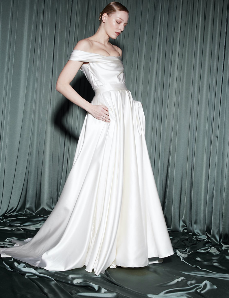 Serenity_Corset-Halfpenny-Wildatheartbridal01.png