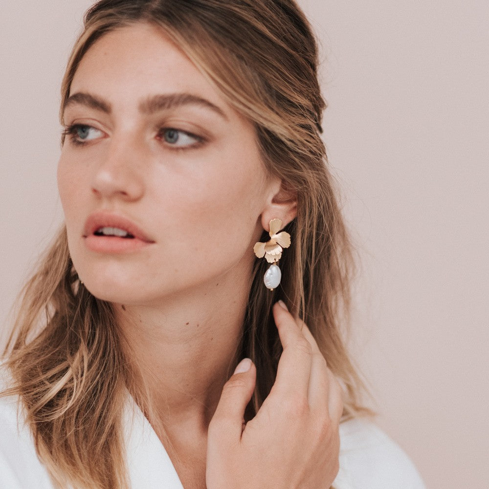 Maison Sabben Univers Pearl Earrings