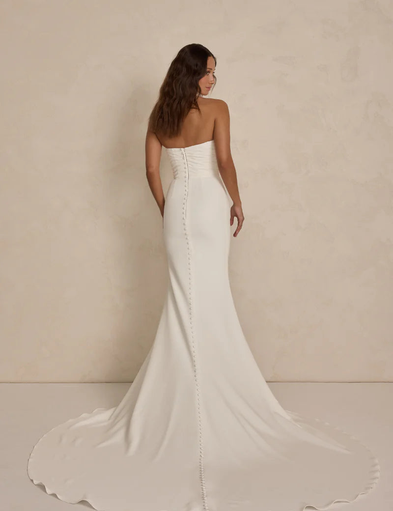 Winter_Trouwjurk_MadeWithLoveBridal1.webp