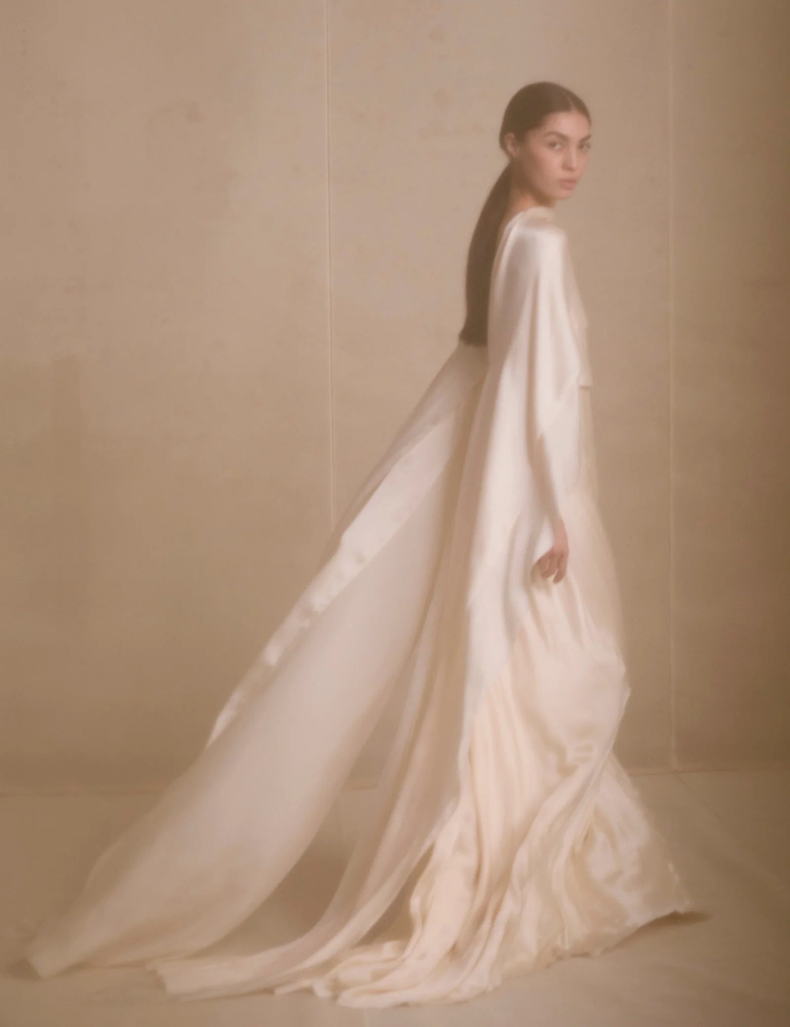 lirio-dress.webp