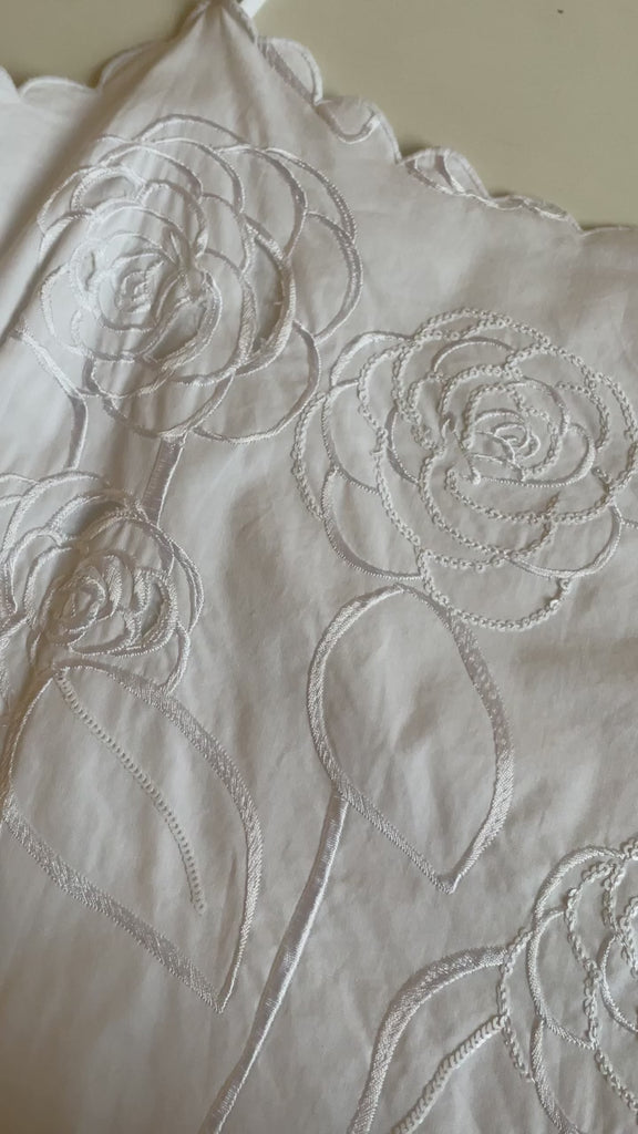 Dress petit Beurre, wit katoenen zomerjurk van Bernadette 